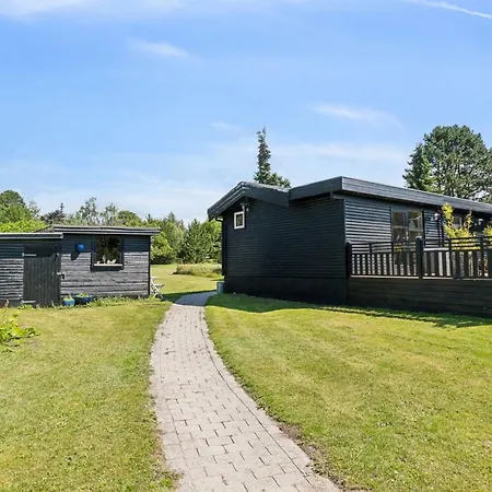 Holiday home Arlina - 750m From The Sea In Sealand By Interhome