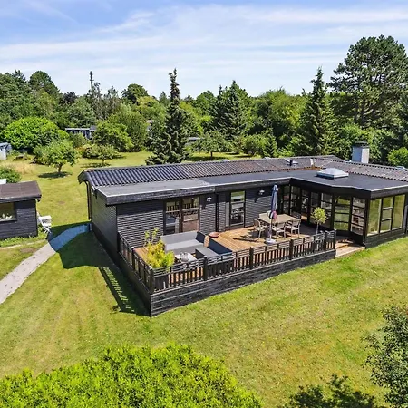 Arlina - 750m From The Sea By Interhome *