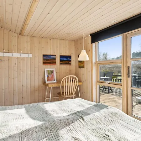 Arlina - 750m From The Sea By Interhome *